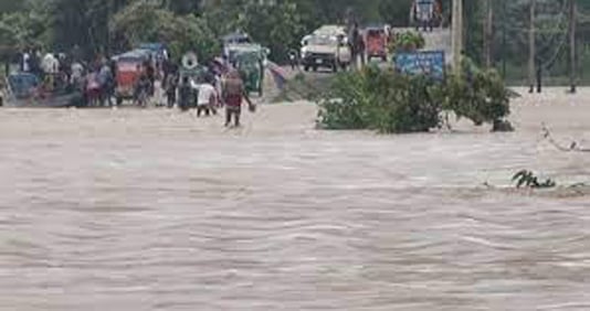 টানা বৃষ্টিপাত ও পাহাড়ি ঢলে প্লাবিত হচ্ছে সিলেট সুনামগঞ্জের নিম্নাঞ্চল